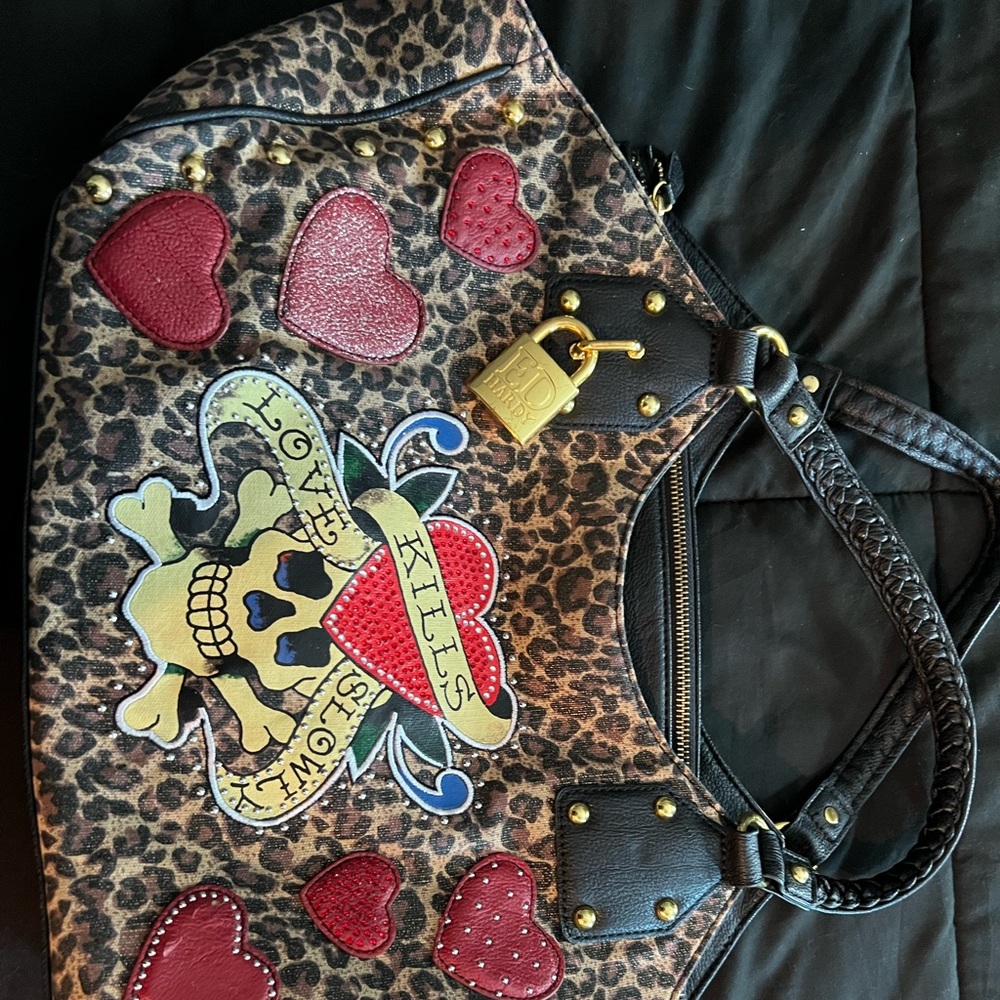 Ed Hardy picketbook and wallet
